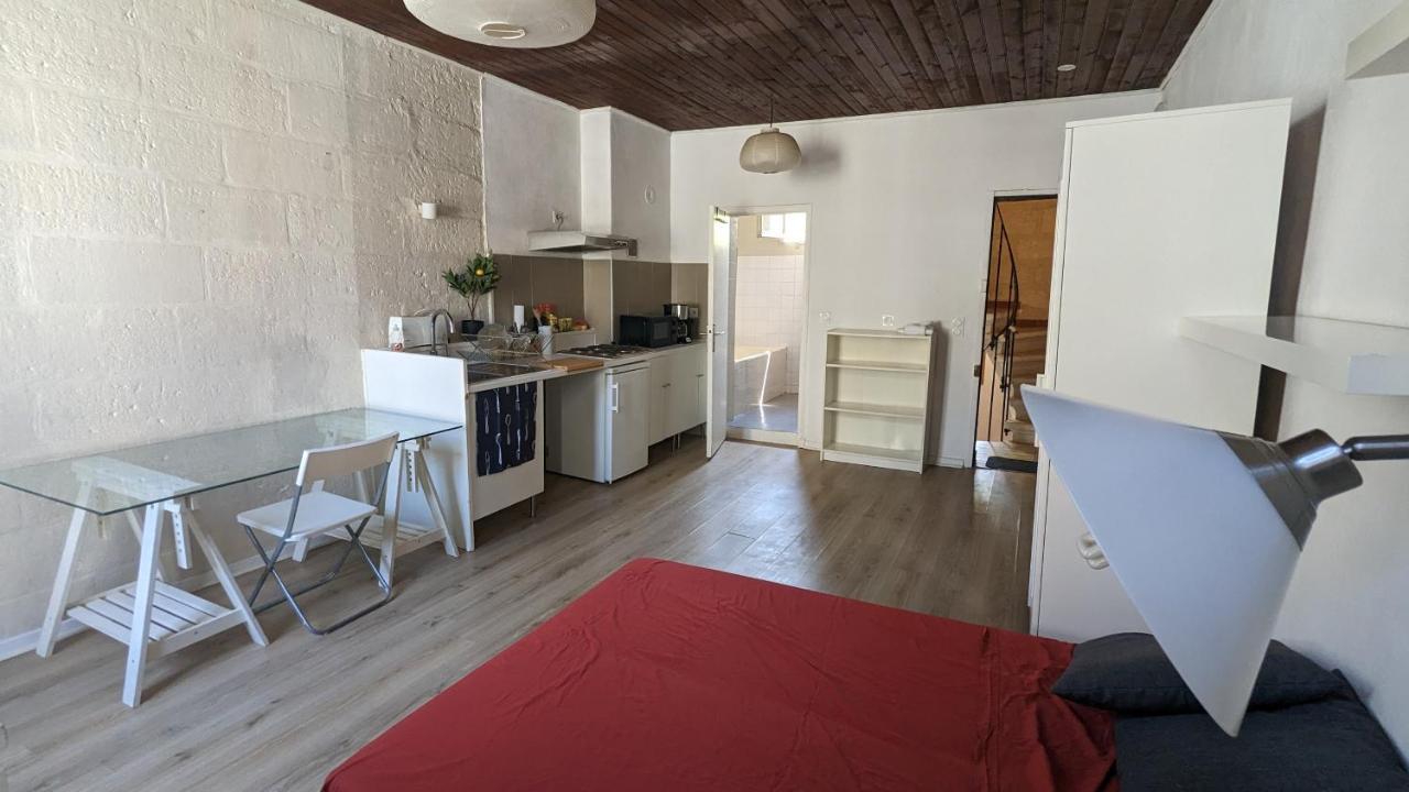 Hypercentre, Place Pie, Residence Amphoux Charmants Appartements Ou Studio Proche De La Gare Parkings Et Palais Des Papes Avignon Eksteriør billede