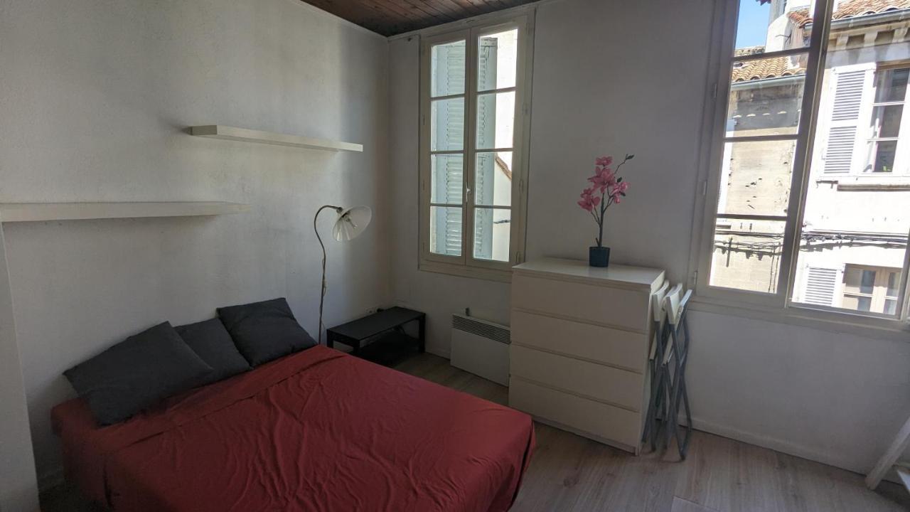 Hypercentre, Place Pie, Residence Amphoux Charmants Appartements Ou Studio Proche De La Gare Parkings Et Palais Des Papes Avignon Eksteriør billede